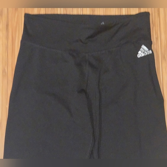 NWOT Adidas Black Leggings with White Logo - Picture 3 of 8